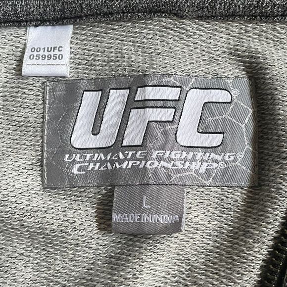 UFC Ultimate Fighting Championship sweatshirt Hooded Zip up Graphic Large NWT - Picture 7 of 14